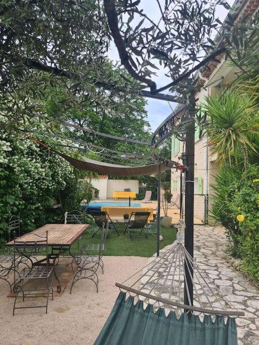 Appartement Le 62 à Gémenos Extérieur photo